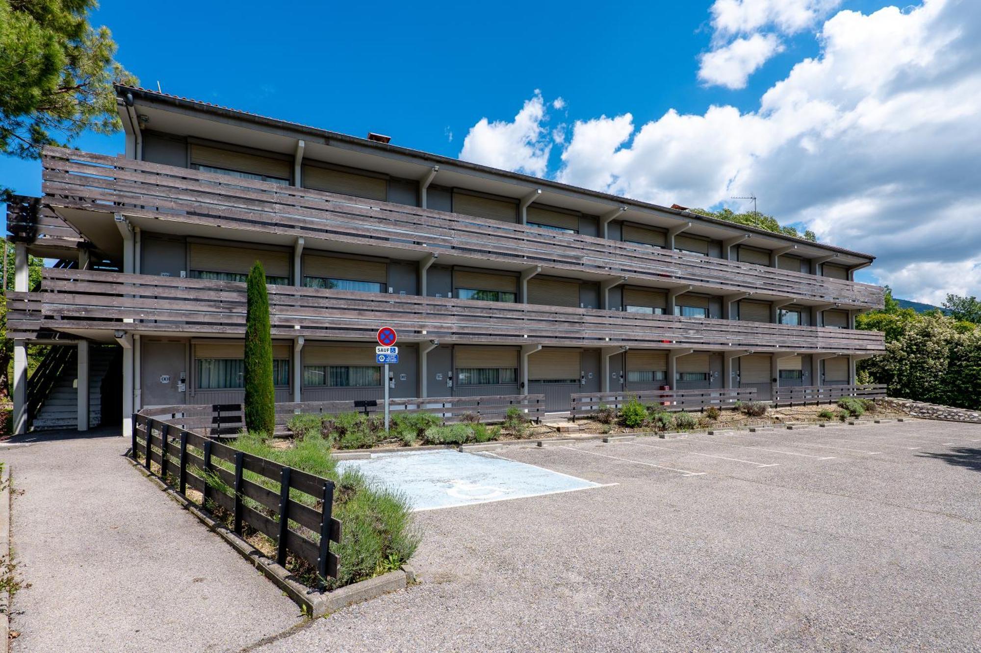 Kyriad Digne-Les-Bains Hotel Exterior photo