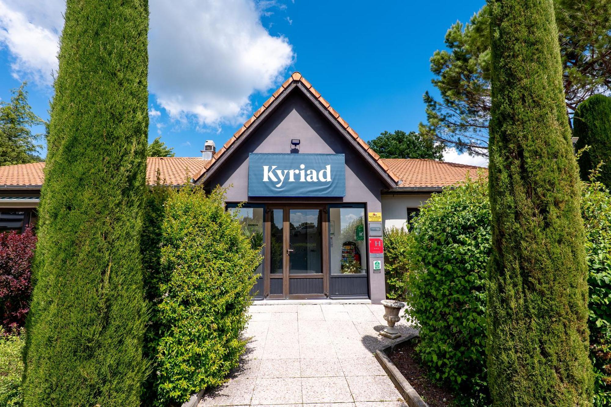 Kyriad Digne-Les-Bains Hotel Exterior photo