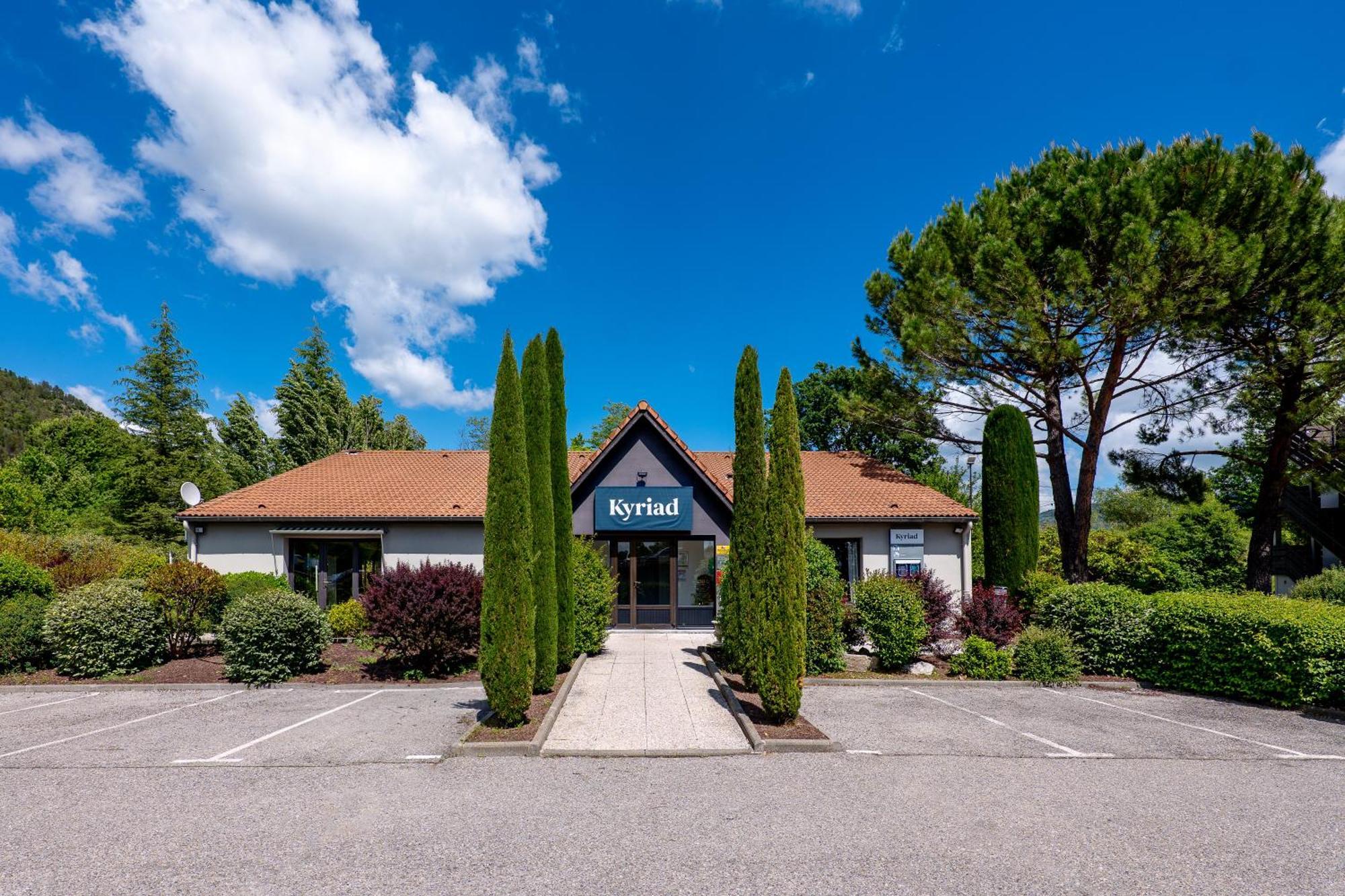 Kyriad Digne-Les-Bains Hotel Exterior photo